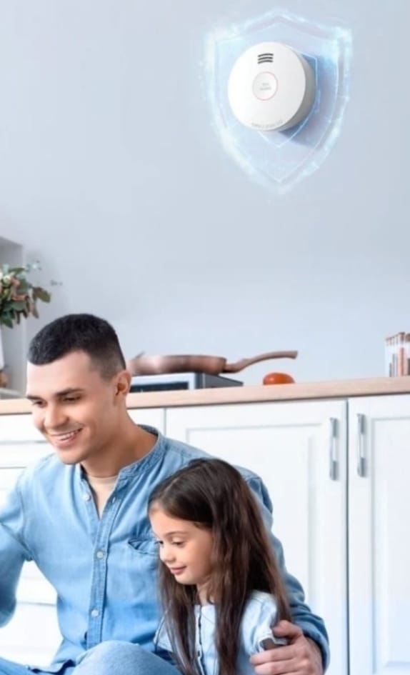 ‎Early warning saves lives. Certified smoke detector with 10-years battery.